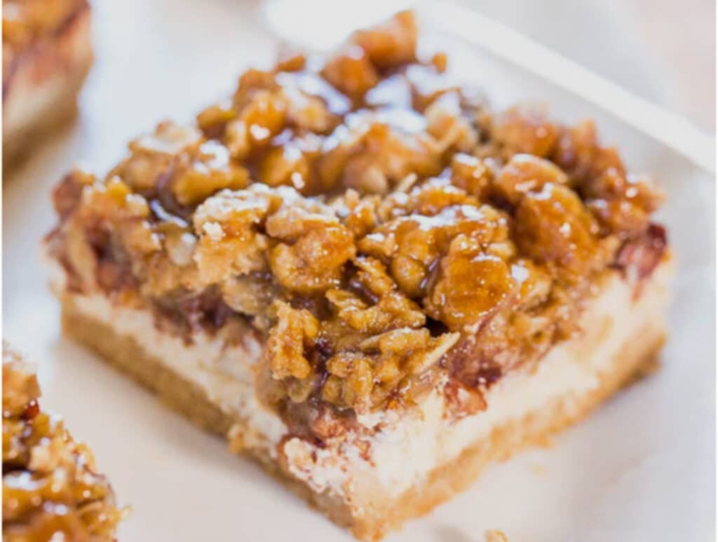 Caramel Apple Cheesecake Crumble Bars